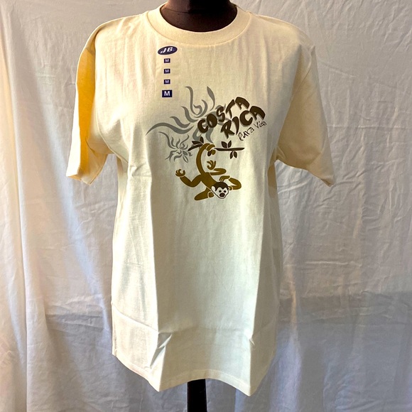 NWT Costa Rica Natural Cream T-Shirt Pura Vida Size Medium - Picture 1 of 6